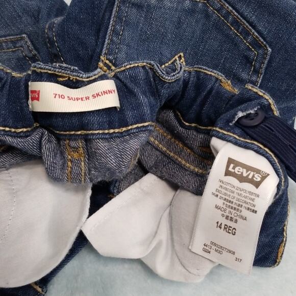 Levi's 710 Super Skinny Girls Star Jean's Size 14 Regular Silver Embroidered - Picture 8 of 8